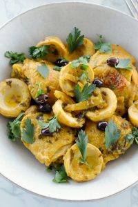 Moroccan Chicken with Artichokes, Olives and Preserved Lemons | circleofeaters.com