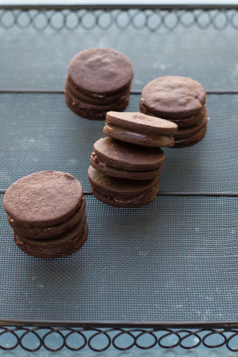 Chocolate Cookies with Spiced Chocolate Ganache - Circle of Eaters